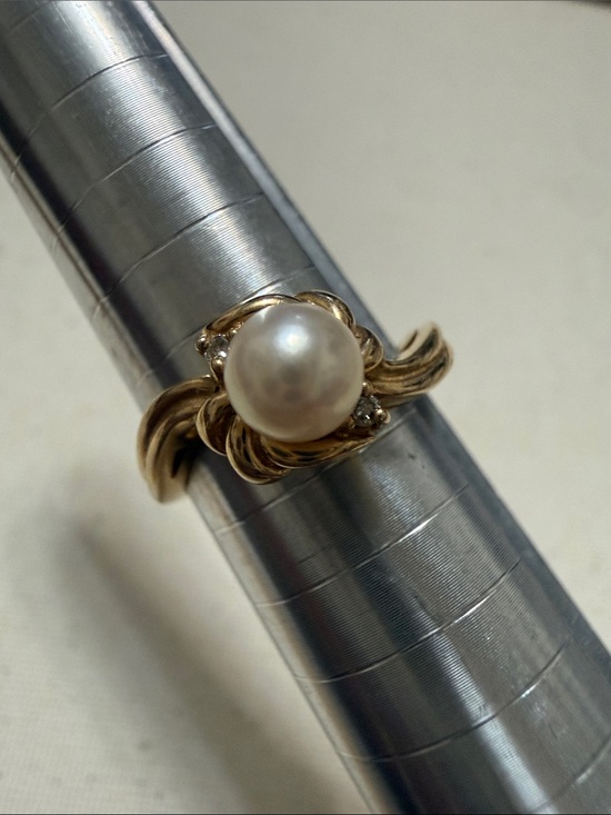 14K Gold Jewelry - Stunning 14K Gold Swirl Ring W/Pearl & Diamond size 6